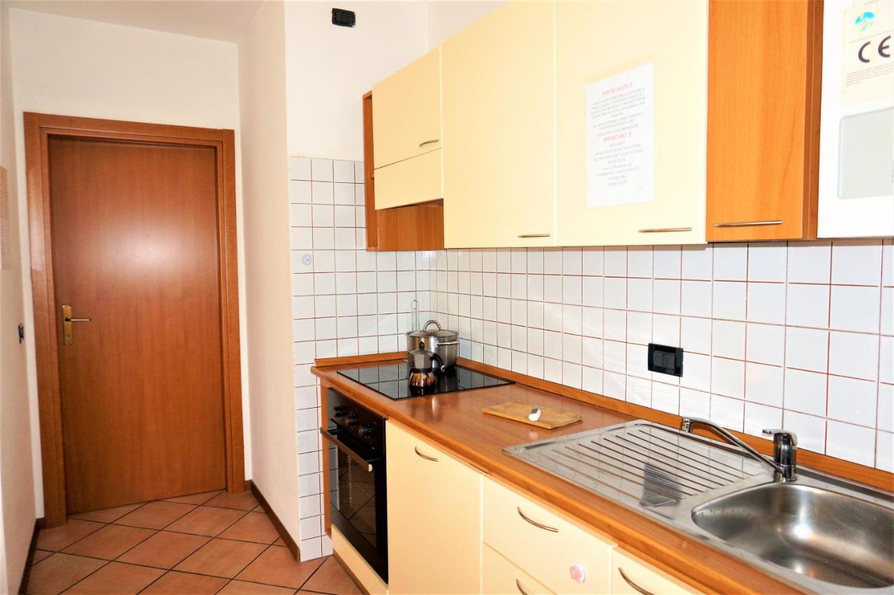 Apartment La Coccinella 加尔达湖滨 外观 照片